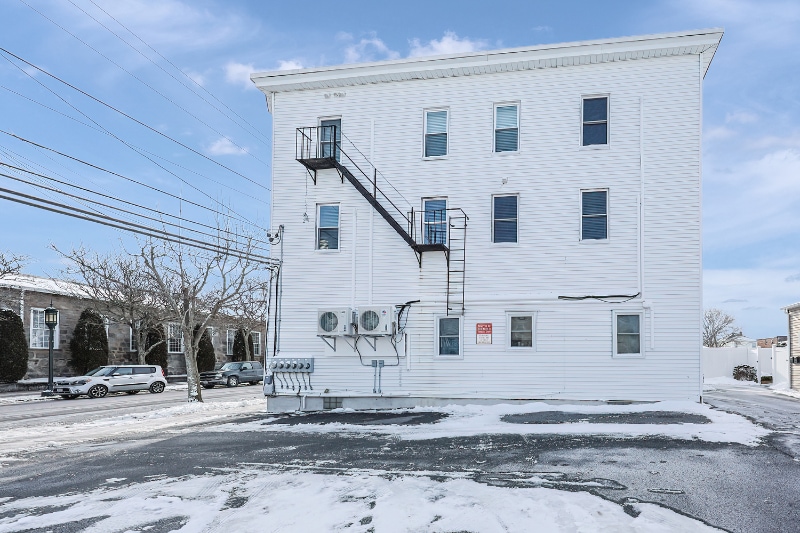 Building Photo - 503 Wood St