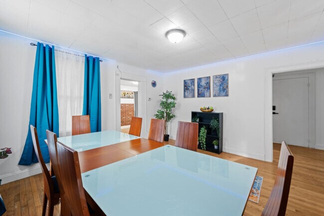 Building Photo - 21 Lord Ave