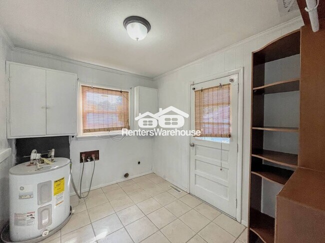 Building Photo - 1341 Boxwood Cir
