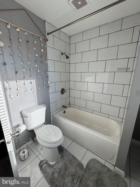 Building Photo - 1104 Berwyck Ct