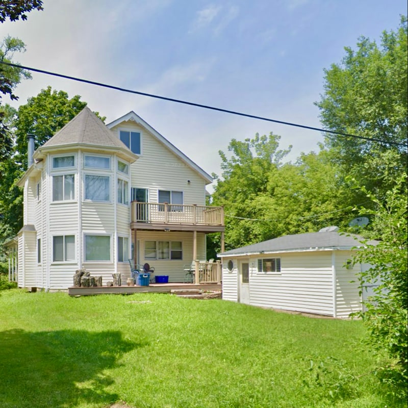 Building Photo - 19239 W Fairview Dr
