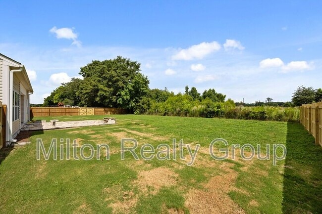 Building Photo - 217 Walker Grv Ln