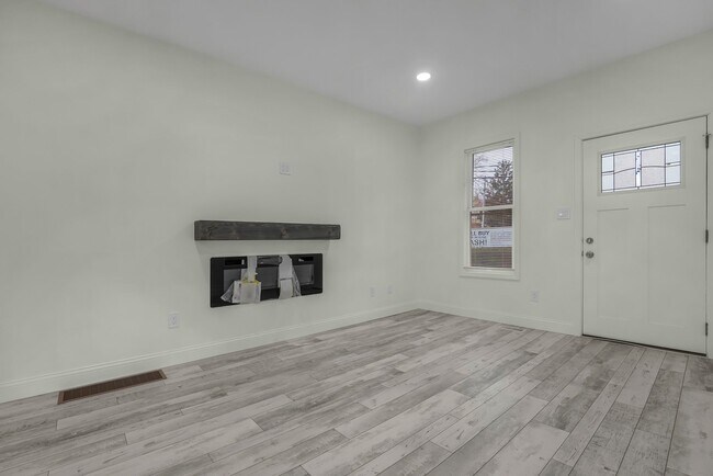 Building Photo - 1027-1029 Madison Ave