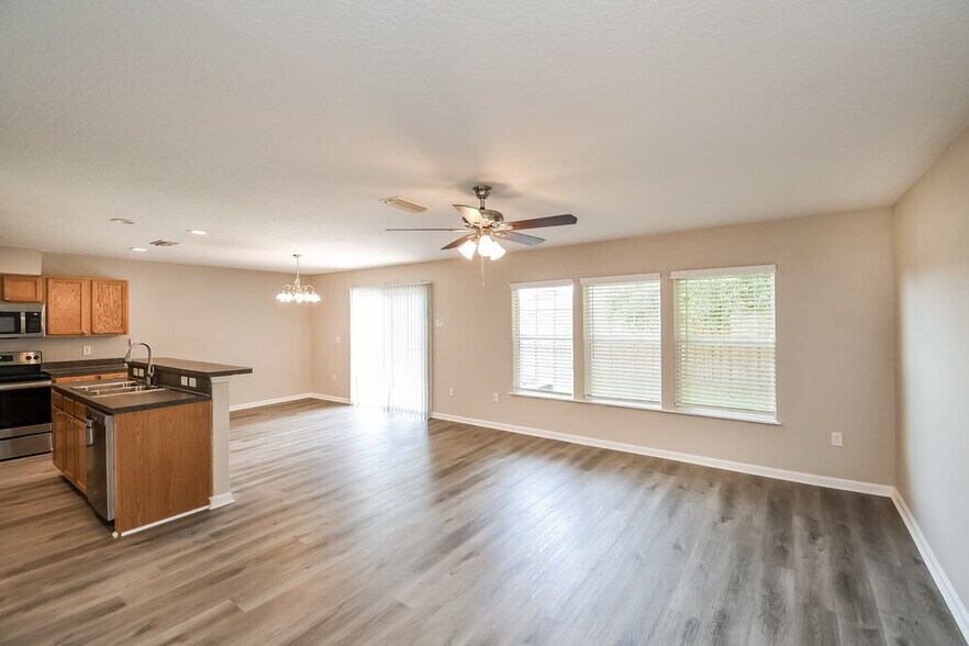 Building Photo - 11504 Bonnie Lakes Ct