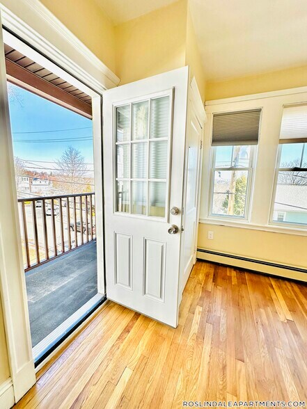 Building Photo - 316 Cornell St