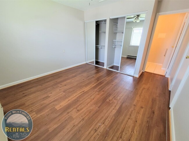 Building Photo - 2 Bedroom Condo At College Place