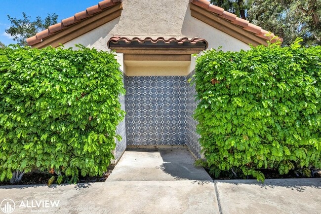 Building Photo - *MOVE-IN SPECIAL $100 OFF FIRST MONTH'S RE...