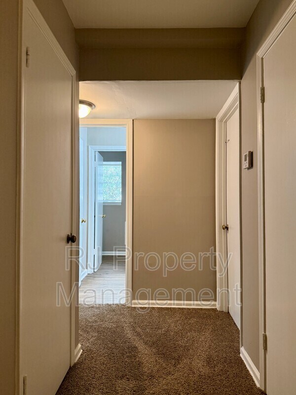 Building Photo - 3698 Philsdale Ave