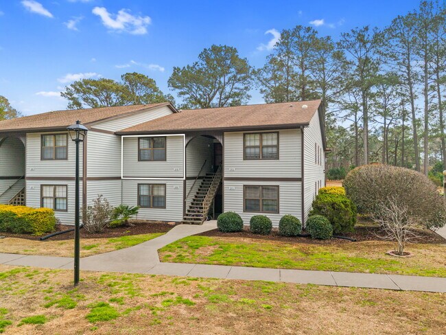 Building Photo - 310 Country Club Villa Dr