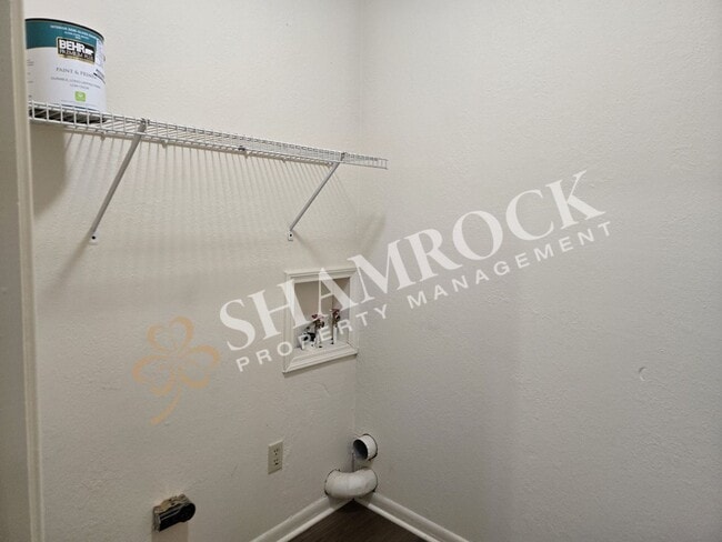 Building Photo - 3/2 Duplex in Waco ISD!