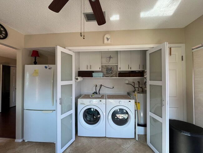 Building Photo - 4031 Davit Dr