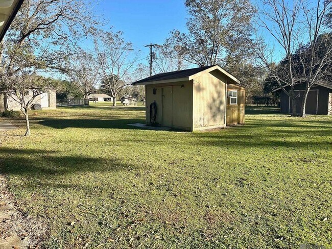 Building Photo - 43063 Black Bayou Rd