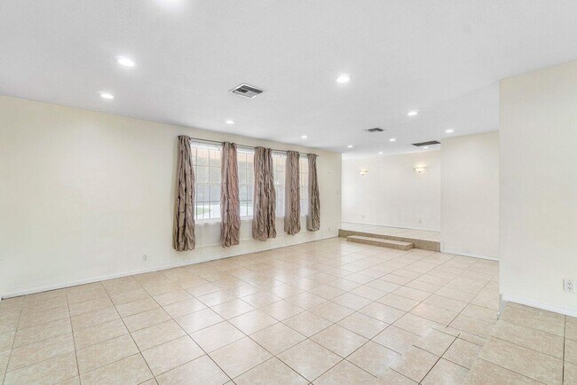 Building Photo - 5313 Colbright Rd