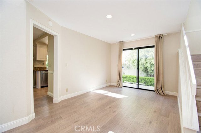 Building Photo - 46 Silkberry