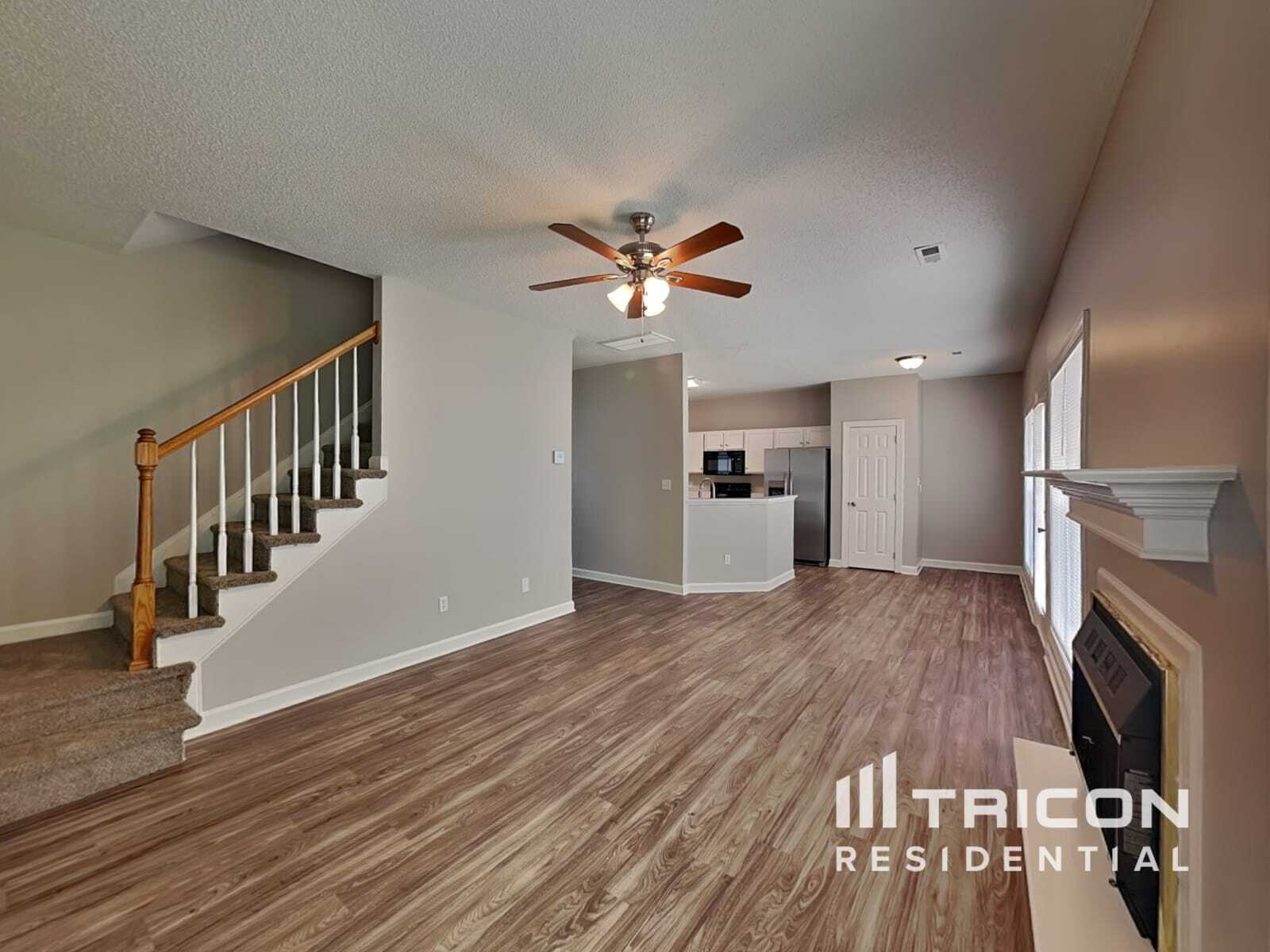 Building Photo - 2829 Rosemeade Dr