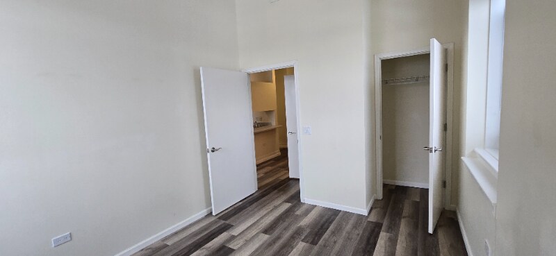 Building Photo - 1800 Jefferson St