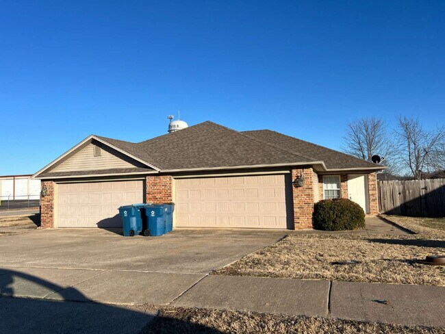 Building Photo - 113 Proverbs Ct