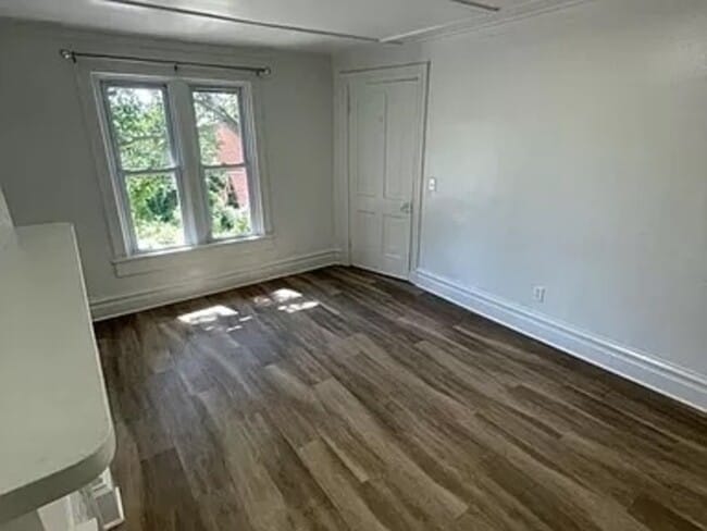 Building Photo - 405 Millbridge St