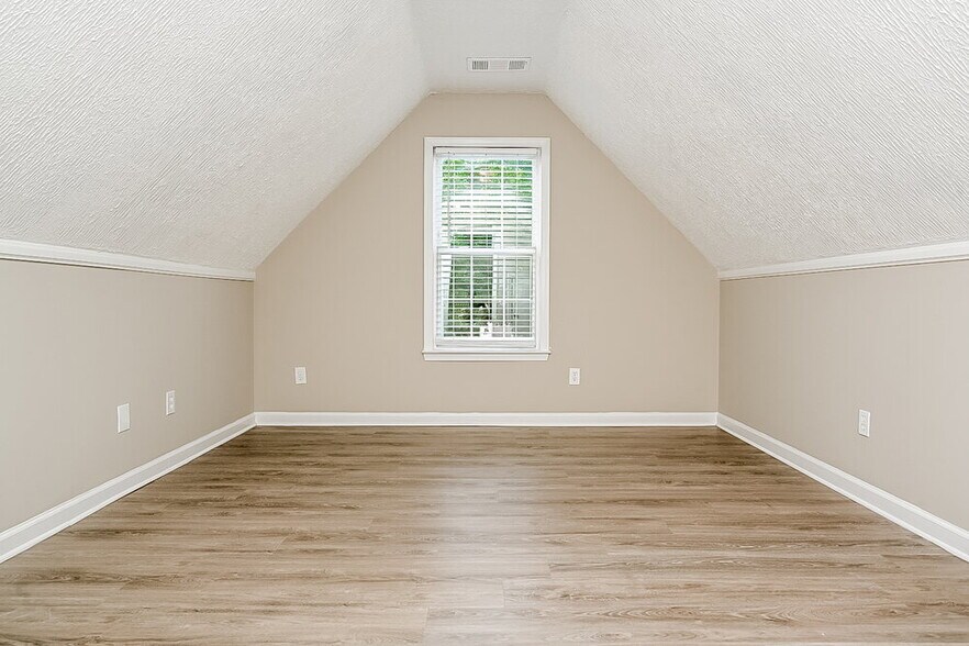 Building Photo - 472 Haven Ridge Dr