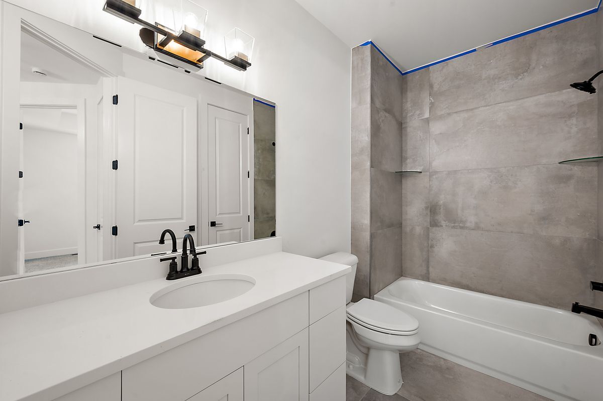 Building Photo - 5956 Willow Grove