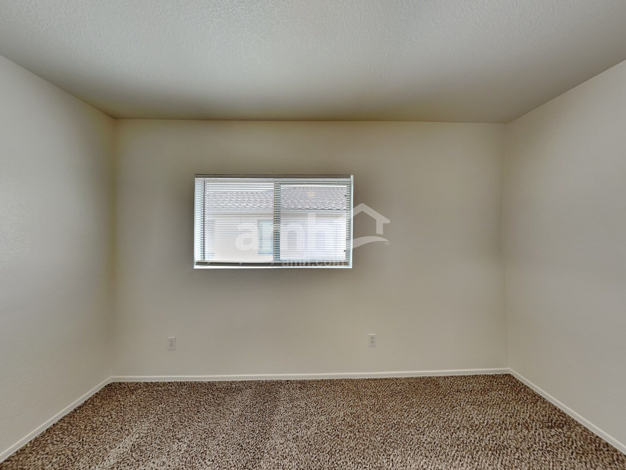 Building Photo - 11312 E Quintana Ave