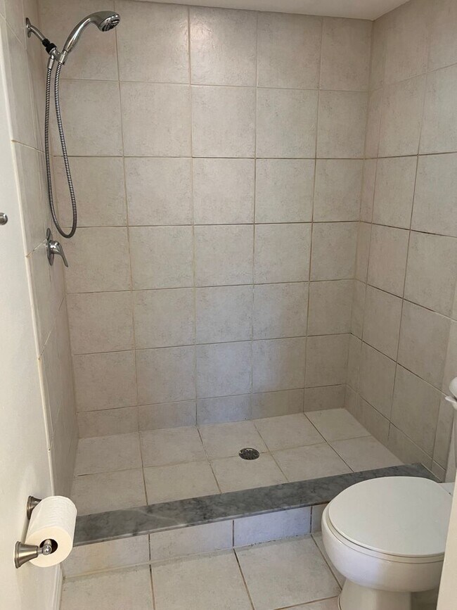 Building Photo - The Porches of Deep Creek Punta Gorda