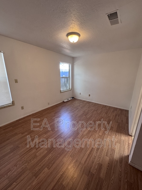 Building Photo - 6541 Keeling St NW