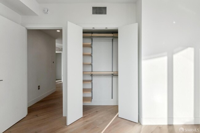 Building Photo - 201 Folsom St