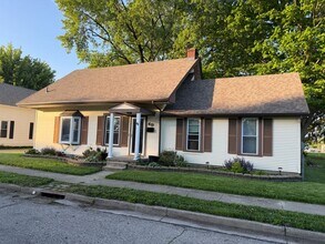 Building Photo - Large 3 Bedroom Home in City of Brookville