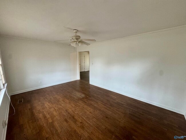 Building Photo - 409 Suffield St