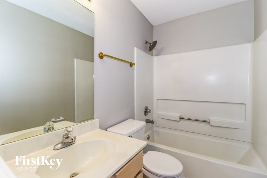 Building Photo - 9751 Misty Bay Cove