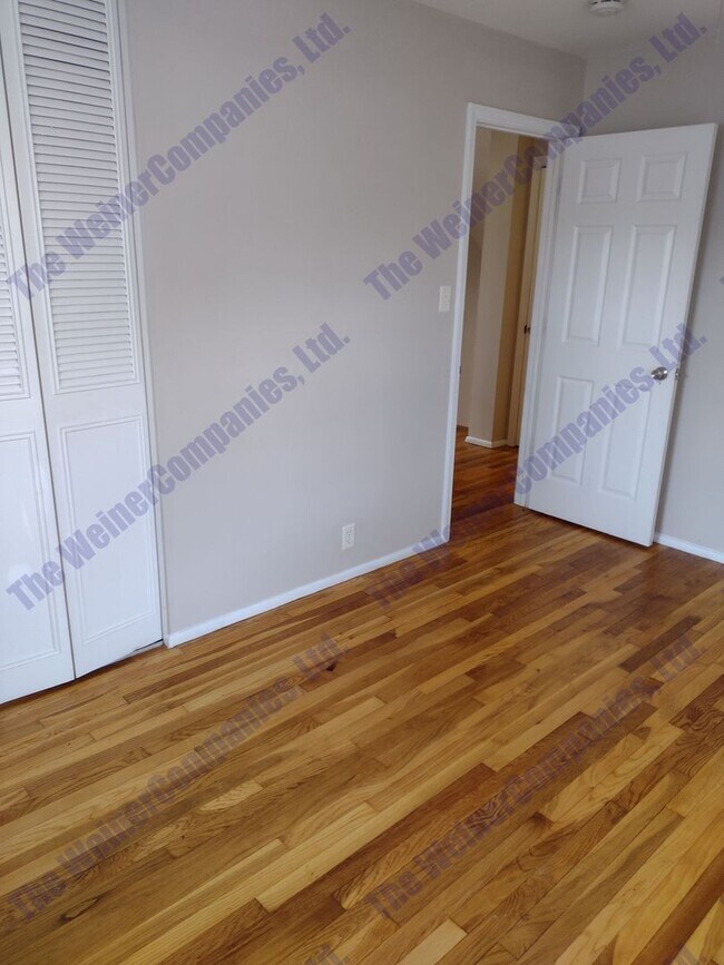 Building Photo - 1804 Rebecca Dr