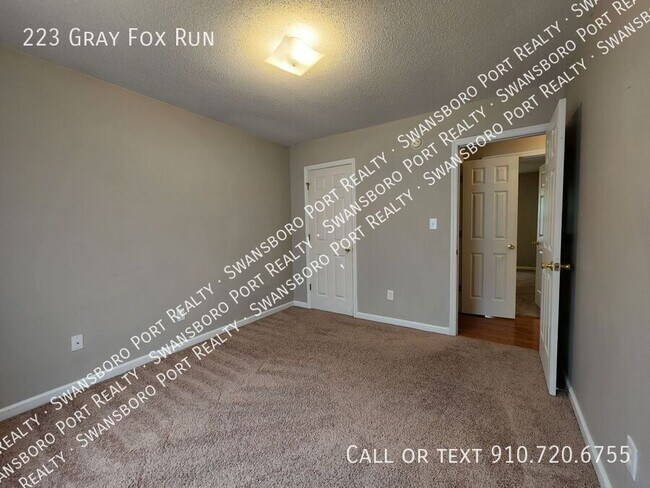 Building Photo - 223 Gray Fox Run