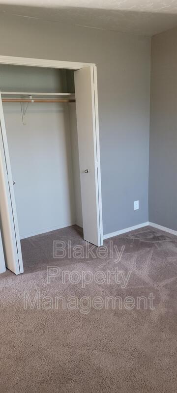 Building Photo - 7872 E Drouillard St
