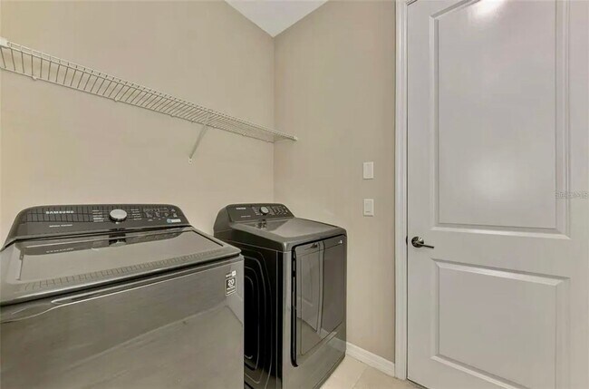 Building Photo - 6310 Grandview Hill Ct