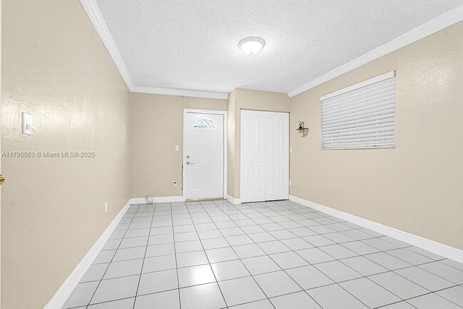 Building Photo - 2400 SW 103rd Ct