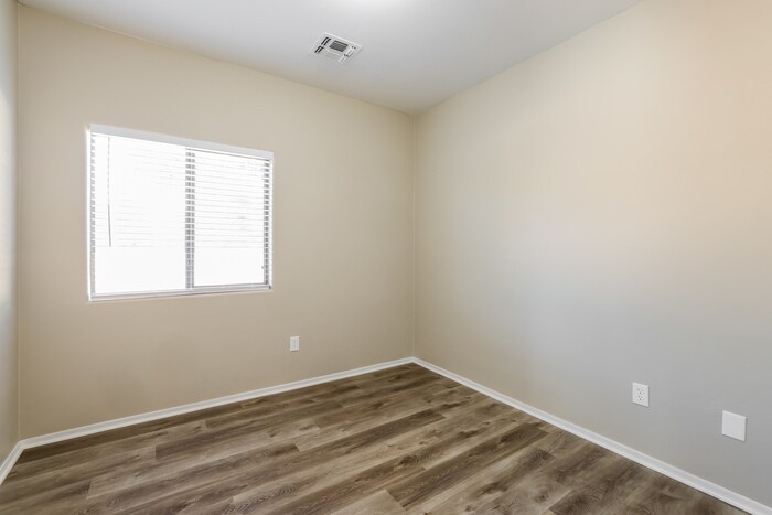 Building Photo - 124 N Hayfield Draw Ln