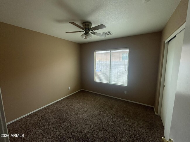 Building Photo - 2090 W Gold Dust Ave