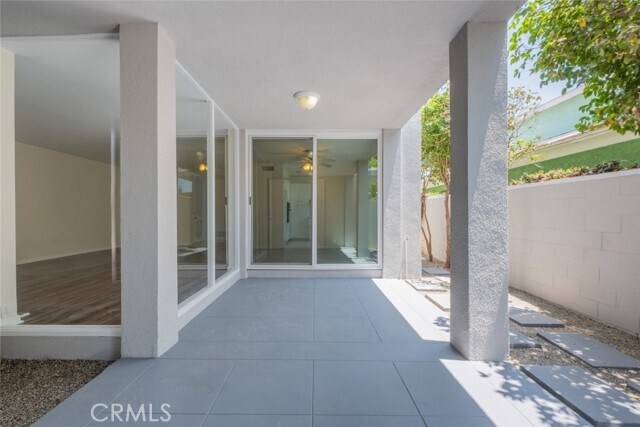 Building Photo - 432 S Sierra Madre Blvd