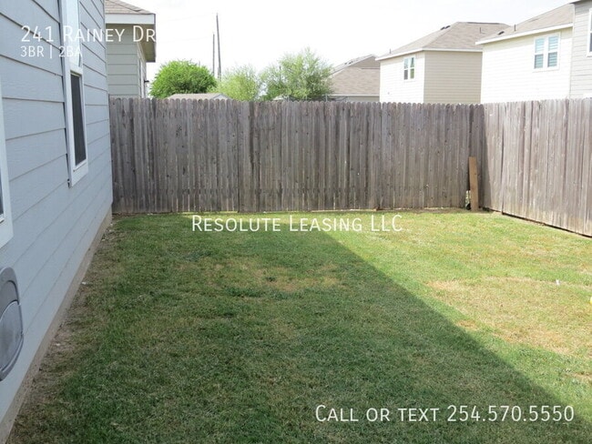 Building Photo - 241 Rainey Dr