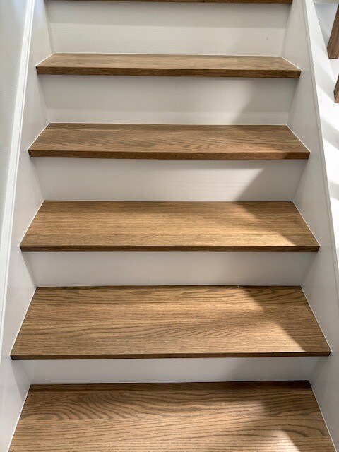 Building Photo - 1085 Cove Dr