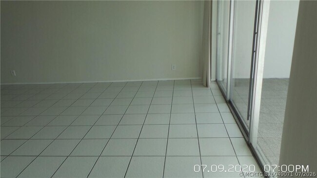 Building Photo - 2651 S Course Dr