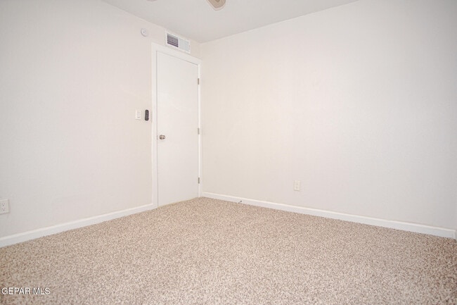 Building Photo - 4920 Alps Dr