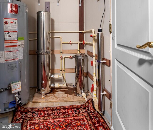 Building Photo - 43176 Tall Pines Ct