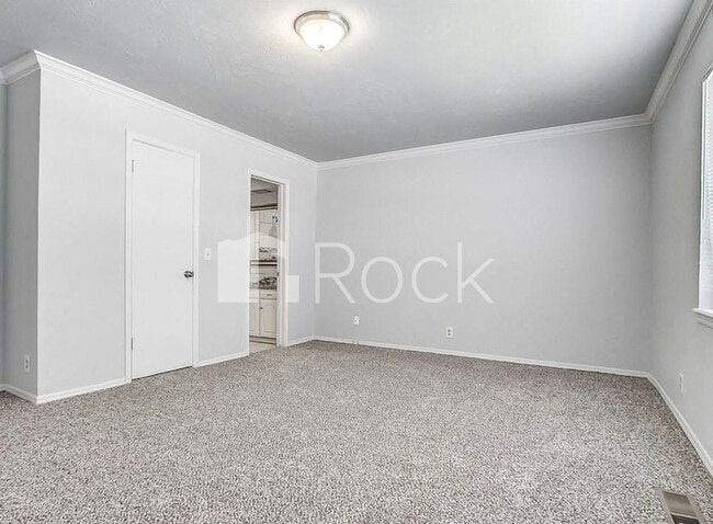 Building Photo - 12508 High Meadow Dr