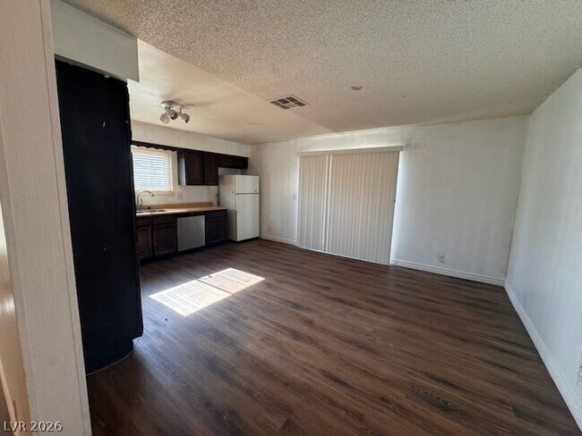 Building Photo - 3001 King Midas Way