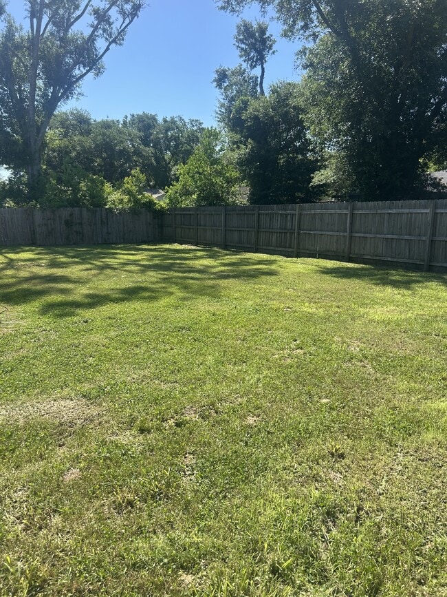 Building Photo - 1610 14th St