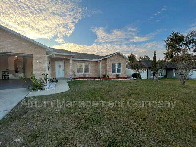 Building Photo - 3037 Bonkirk Dr