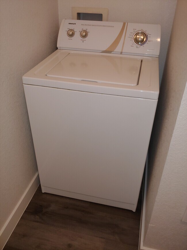 Full-Sized Clothes Washer in Your Private Laundry Room - 18989 E Warren Dr