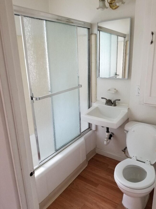 Building Photo - 4432 Utah St